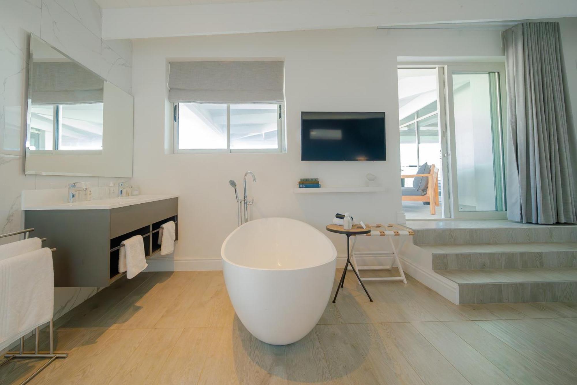One Marine Drive Boutique Hotel & Spa By The Living Journey Collection Hermanus Esterno foto