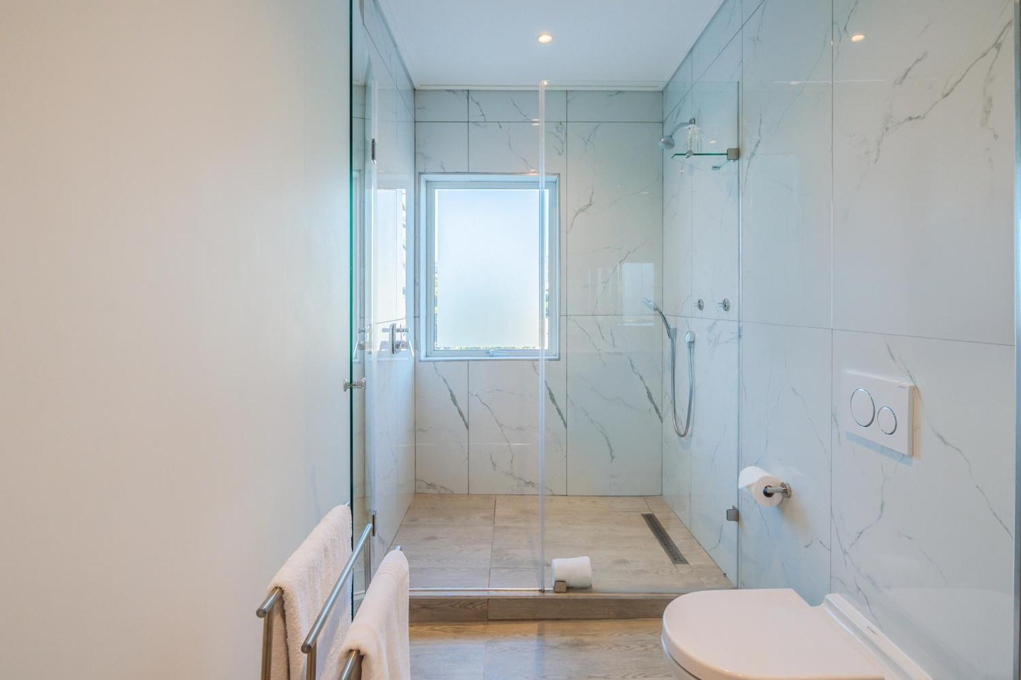 One Marine Drive Boutique Hotel & Spa By The Living Journey Collection Hermanus Esterno foto