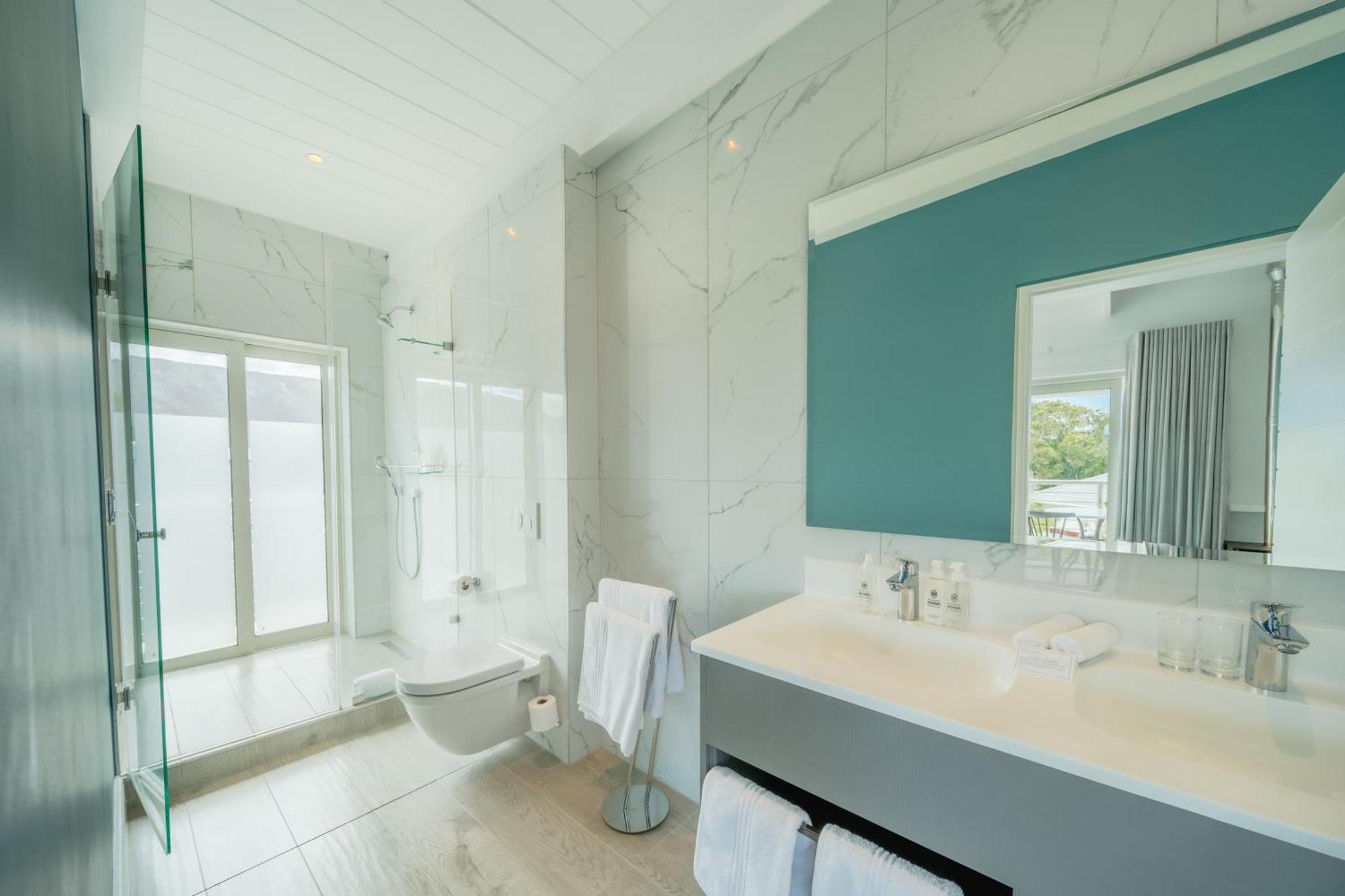 One Marine Drive Boutique Hotel & Spa By The Living Journey Collection Hermanus Esterno foto
