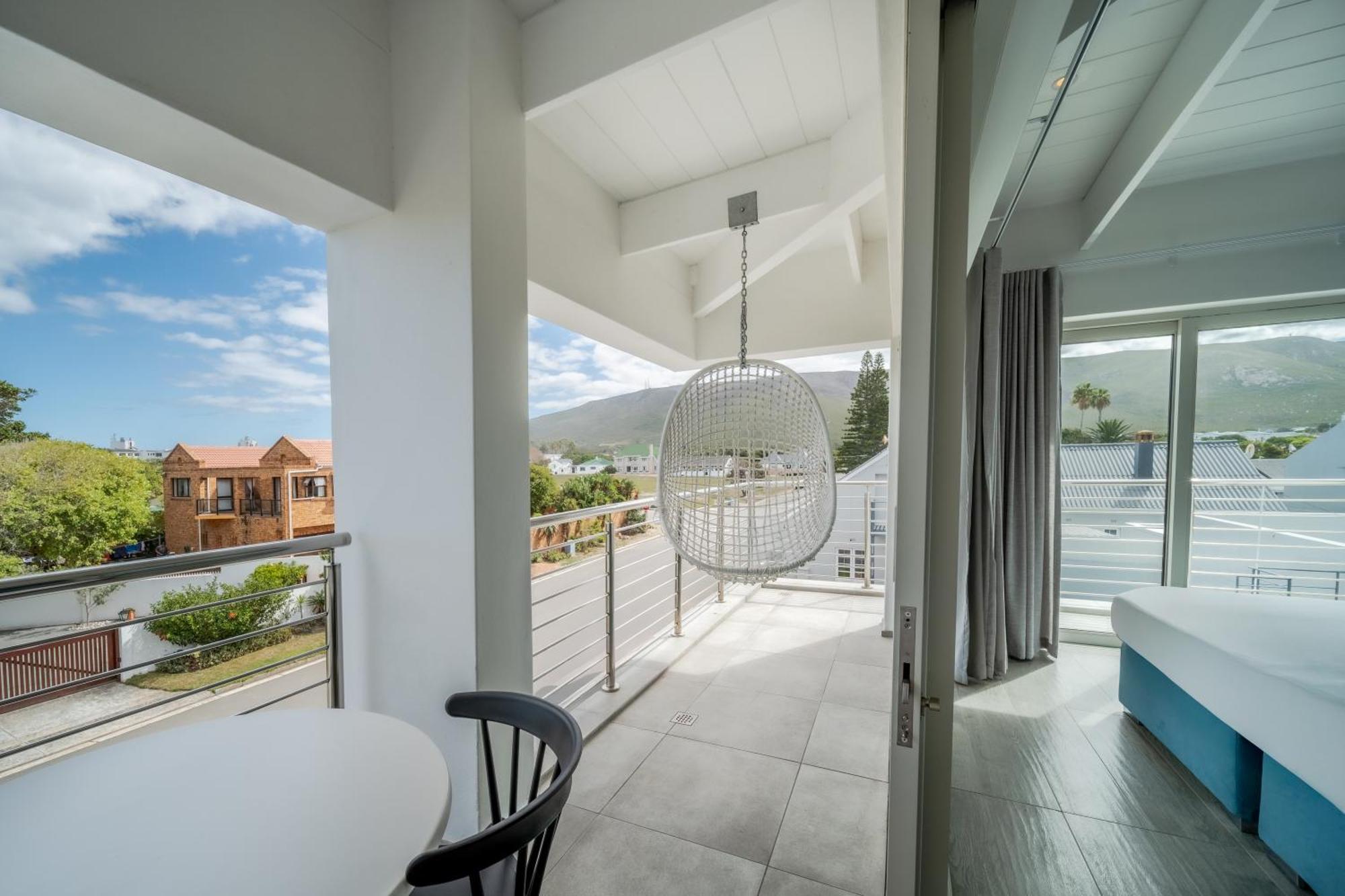 One Marine Drive Boutique Hotel & Spa By The Living Journey Collection Hermanus Esterno foto
